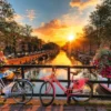 Fietsen in Amsterdam Puzzel (1000 stukjes)